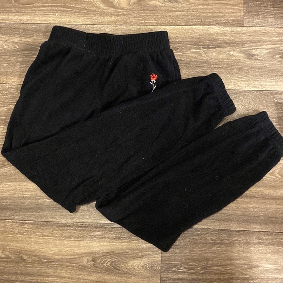 BLACK FUZZY JOGGER SWEATPANTS - Picture 2 of 3